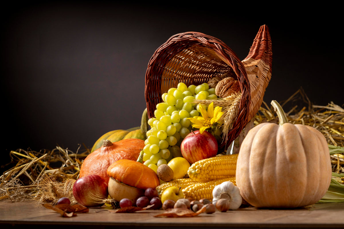 Fruta e legumes da época em outubro: abóbora, romã, maçã, couves e castanhas