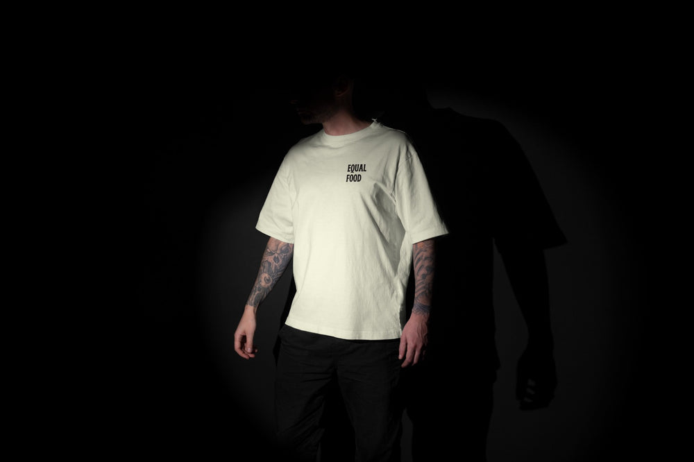 
                  
                    T-shirt Equal Food
                  
                